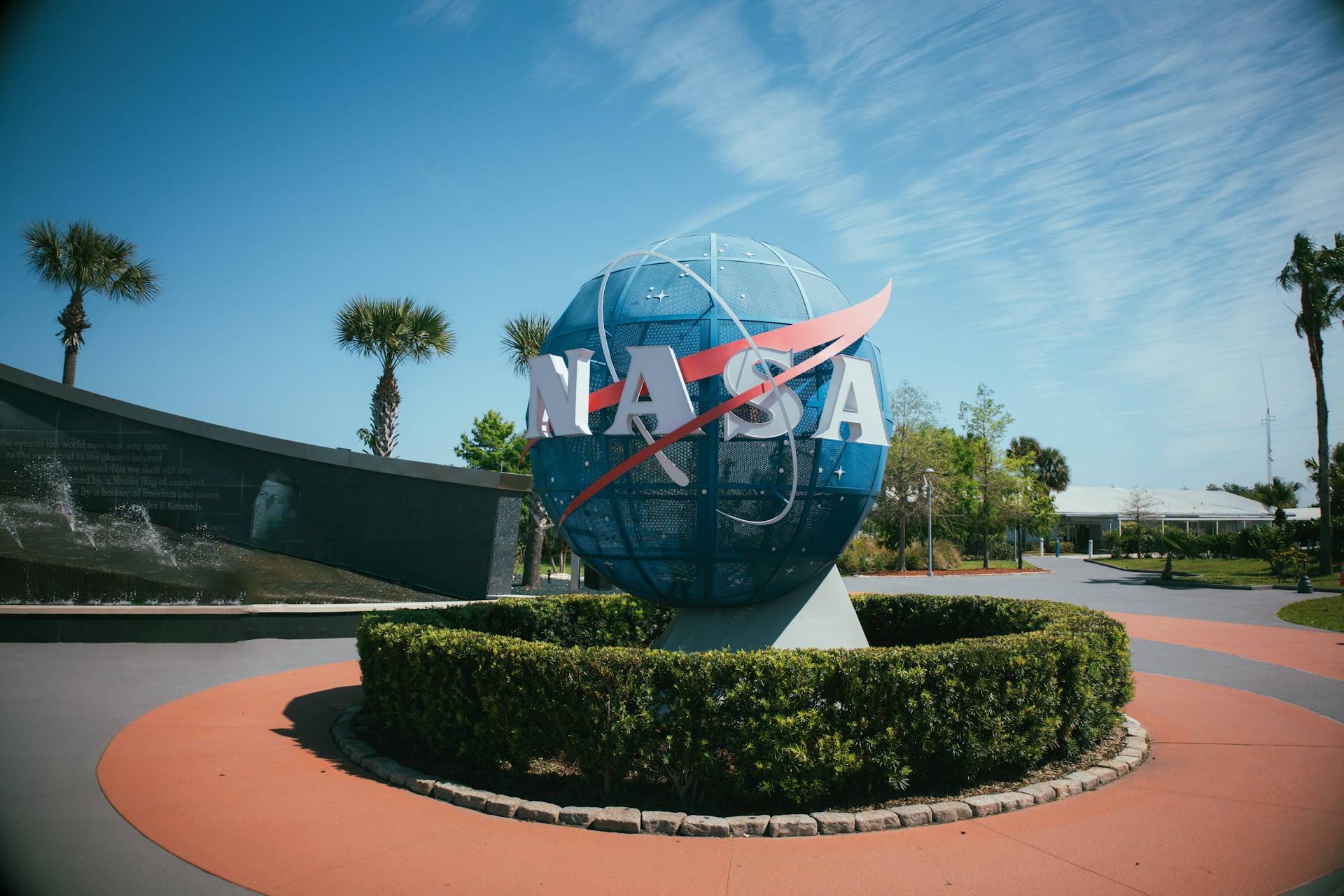 The Saturn V moment: what actually changes in a student at Kennedy Space Center