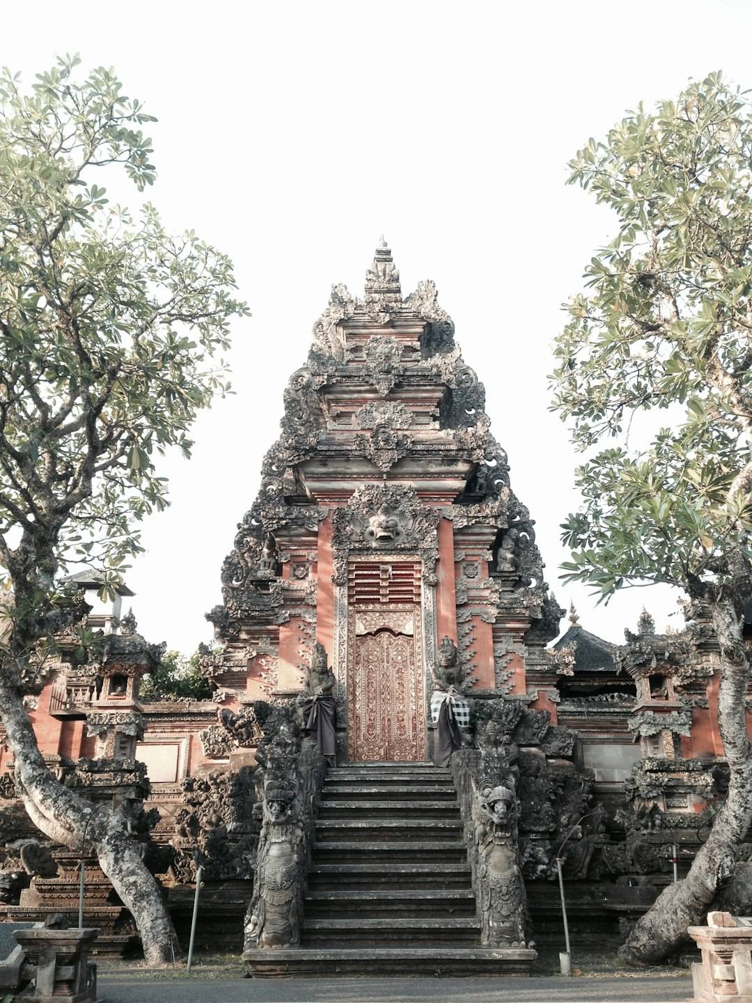 Temples & Shrines of the World